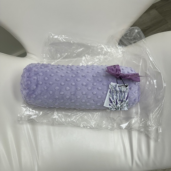 Sonoma Lavender Spa Bolster Neck Roll in Classic Lilac Dots Purple Heatable NEW - Picture 1 of 16